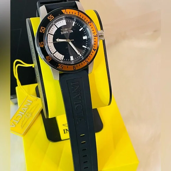 New Invicta Men’s Watch 45mm - Picture 5 of 10